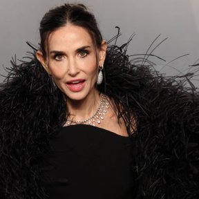 Niedawno Demi Moore została ogłoszona globalną ambasadorką marki kosmetyków do pielęgnacji włosów.
