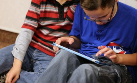 Wydawcy podręczników cyfryzują zasoby