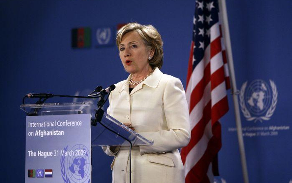 Hillary Clinton na konferencji w Hadze