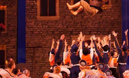 Paweł Koncewoj w akrobacjach Sancho Pansy