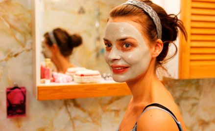 Agnes Kittelsen jako Kaia w filmie "Happy, happy"