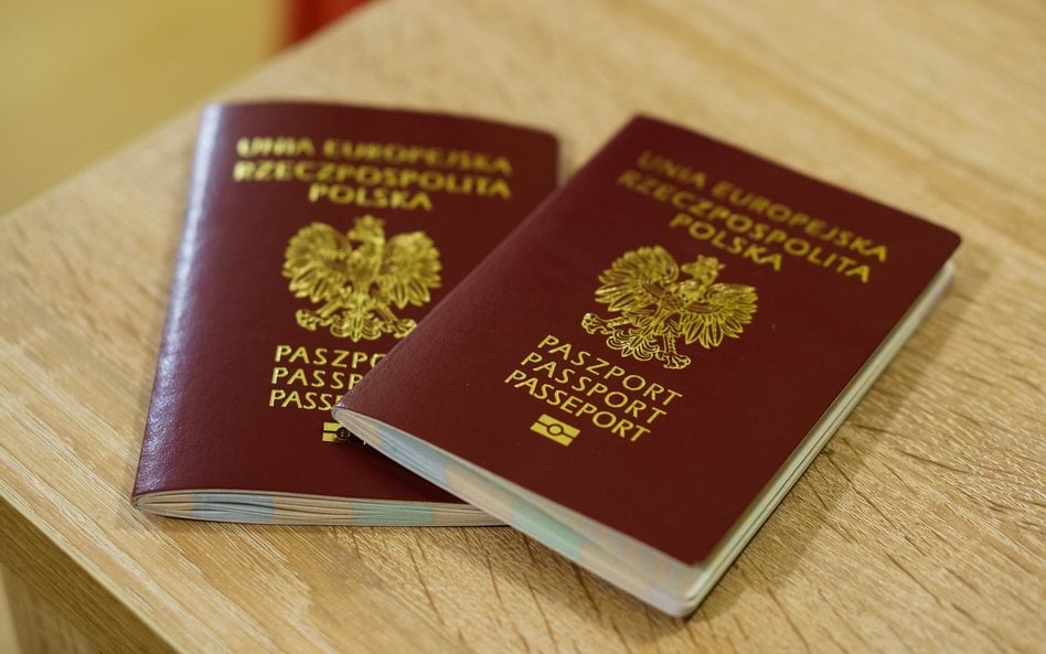 MSWiA chce zaostrzyć zasady przyznawania obywatelstwa