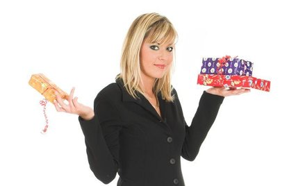 Ładne ekspedientki odstraszają klientki