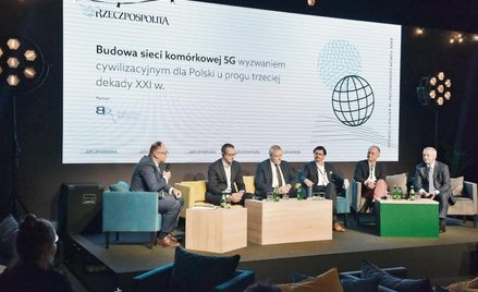 Uczestnicy debaty podkreślali m.in., że rynek usług telekomunikacyjnych w Polsce jest bardzo konkure