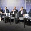 Uczestnicy debaty rozmawiali o różnych receptach na związaną z postępującą cyfryzacją transformację 