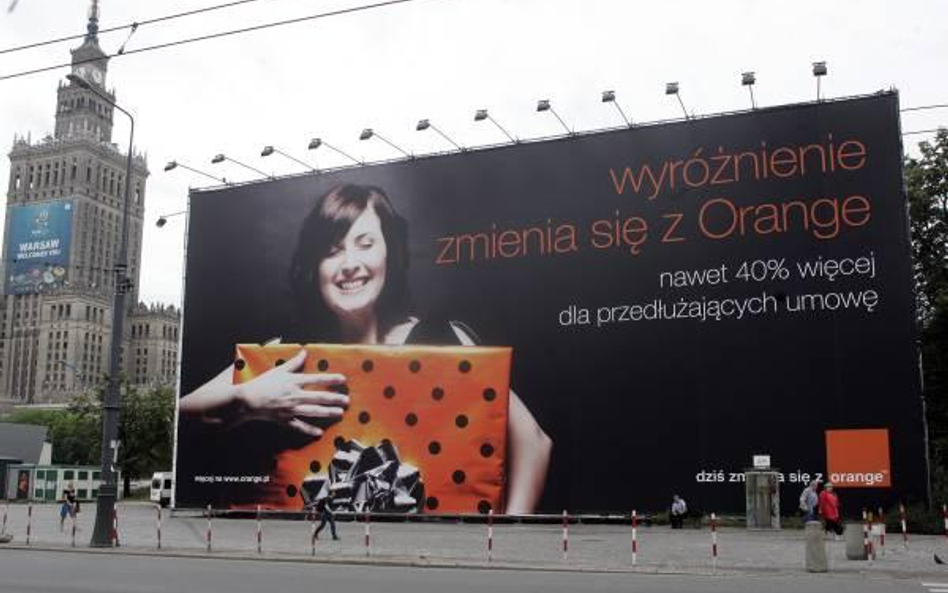 Orange wypłaci o miliard zł mniej