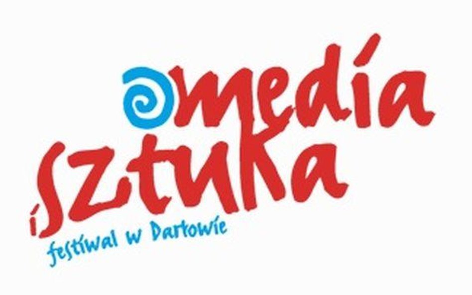 Media i Sztuka na plaży