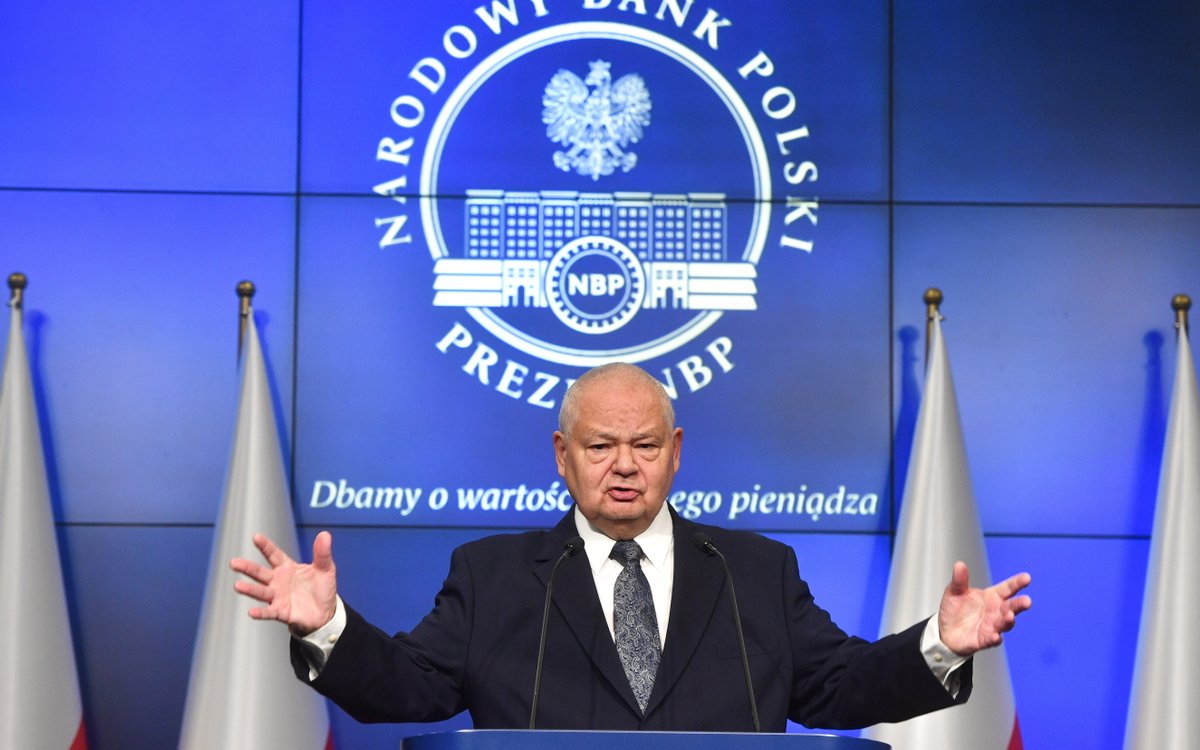 NBP płaci miliony doradcom Glapińskiego. I nie chce ujawnić ich nazwisk