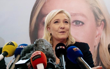 Naród wydał wyrok, Francja podnosi głowę – mówiła w poniedziałek Marine Le Pen