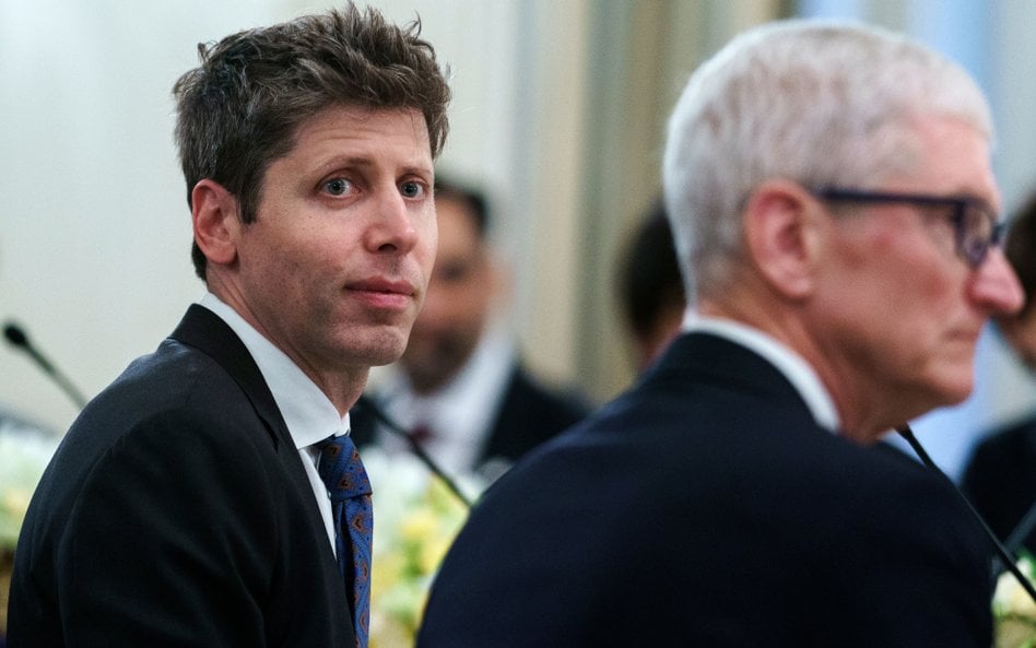 Sam Altman, szef OpenAI i Tim Cook, stojący na czele Apple jeszcze niedawno byli partnerami. Teraz s
