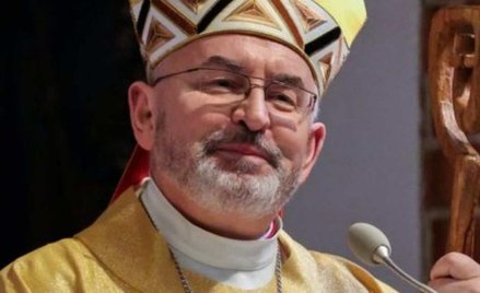 Biskup pomocniczy archidiecezji warszawskiej Piotr Jarecki powiedział, że jeżeli środowiska LGBT wyr