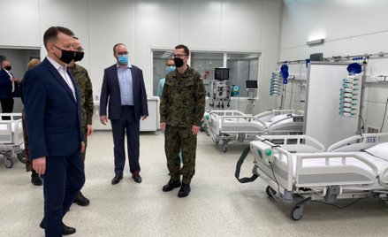 Warszawa: MON oddaje do użytku szpital dla chorych na Covid-19
