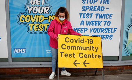 Ekspert: Pandemia COVID-19 może zmienić się w endemię