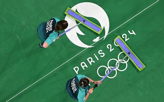 Stroje dla wolontariuszy przygotowała firma Decathlon.