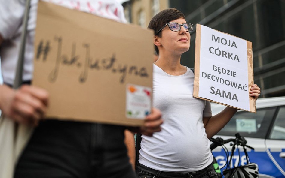 Protest w obronie Justyny Wydrzyńskiej, Kraków, 13 lipca 2022