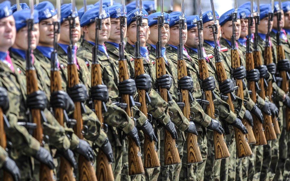 Gen. Waldemar Skrzypczak: Wojsko wciąż ma poradziecki sprzęt