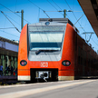 W pociągu regionalnym z Chociebuża do Frankfurtu nad Odrą mężczyzna ranił ciężko siedemnastoletnią d
