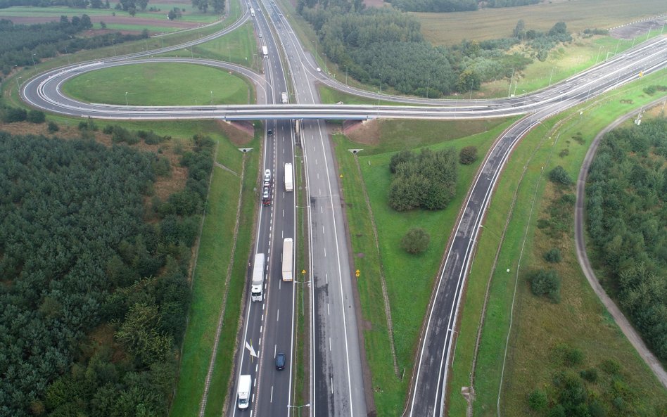 Przewoźnicy już odmawiają odbioru zamówionych samochodów