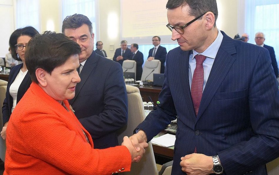 Czy Morawiecki zastąpi Szydło? Bukmacherzy: Pół na pół