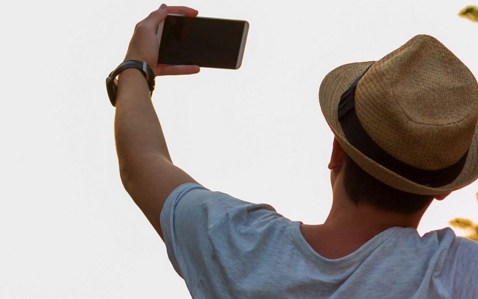 Robił selfie z potrąconą przez pociąg. Włochy w szoku