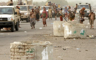 Jemeńskie siły rządowe w środę pod Hudajdą