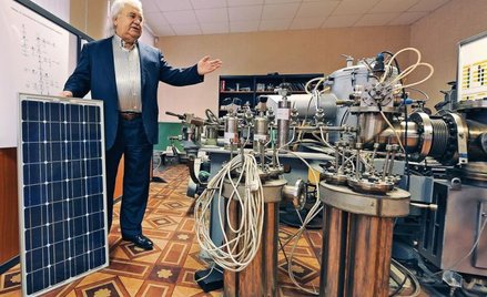 Wiktor Petrik (na zdjęciu) razem z przewodniczącym Dumy Borysem Gryzłowem opatentowali filtr, który 