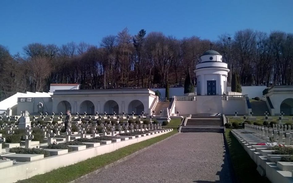 W 2016 r. w ramach tego samego projektu nauczyciele odwiedzili m.in. cmentarz Orląt Lwowskich