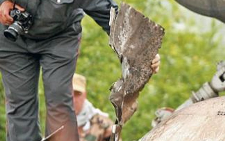 Tu-134 runął na drogę w Karelii