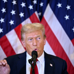 Donald Trump pokazał swoją kolekcję zegarków. Cena? Do 100 tys. dolarów