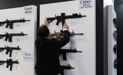 Stoisko podczas jednej z wcześniejszych edycji targów Eurosatory