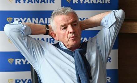 Michael O'Leary woli wozić puste fotele niż "idiotów antyszczepionkowców"