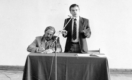 Kandydat Cimoszewicz. Wybory prezydenckie 1990 roku. Fot. Piotr Dzieciolowski