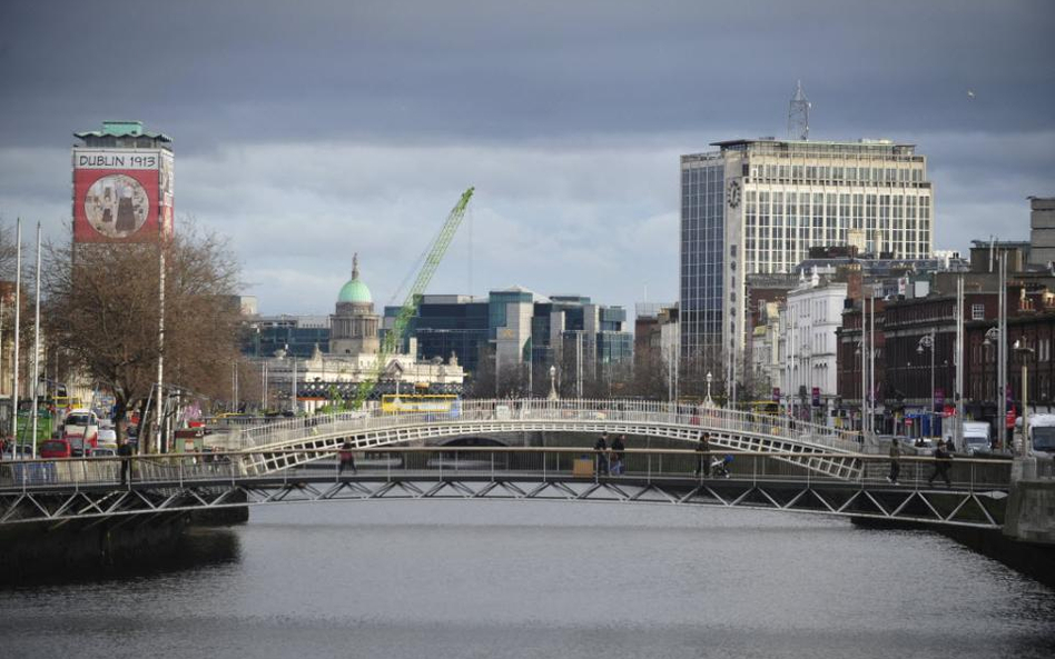 Irlandia wychodzi spod kurateli Troiki