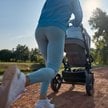 Biegająca z wózkiem Kobieta Kaitlin Donner ustanowiła rekord na dystansie 1 mili o 13 sekund.