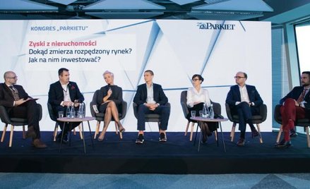 Uczestnicy panelu: Adam Roguski – moderator, „Parkiet”, Artur Kaźmierczak – partner w Grupie Mzuri, 