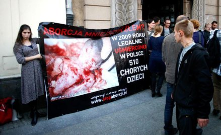 Mariusz Dzierżawski z fundacji "Pro-prawo do życia" wyrok rzeszowskiego sądu uważa za absurdalny. Na