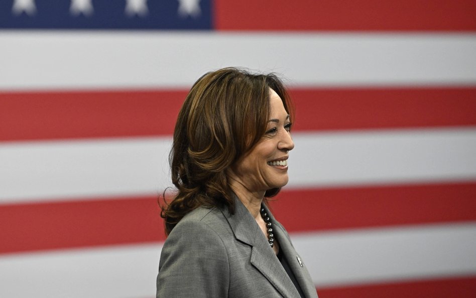 Kamala Harris ukończyła politologię i ekonomię oraz studia prawnicze w Kalifornii.