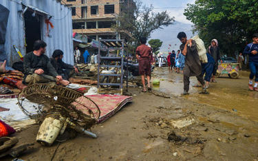 Powódź błyskawiczna w Afganistanie. Nie żyje ponad 100 osób