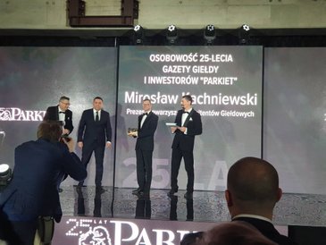 Drugą statuetkę „Osobowość 25-lecia Gazety Giełdy i Inwestorów Parkiet" otrzymał Mirosław Kachniewsk