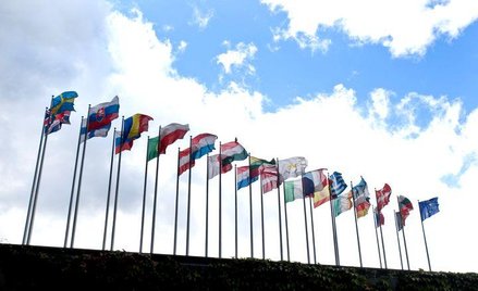 Małe kraje wydają dotacje unijne szybciej od Polski