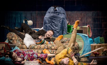 „Wróg ludu” w reżyserii Jana Klaty z Narodowego Starego Teatru.