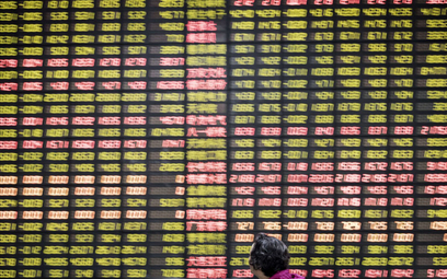 Chińska giełda przyciąga krajowych inwestorów