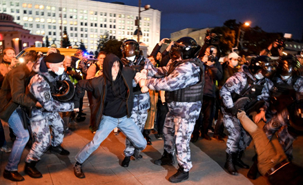 Antywojenny protest w Moskwie