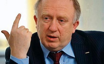 Herbert Wirth jest doceniany przez rynek za nieuleganie żądaniom potężnych związków zawodowych miedz