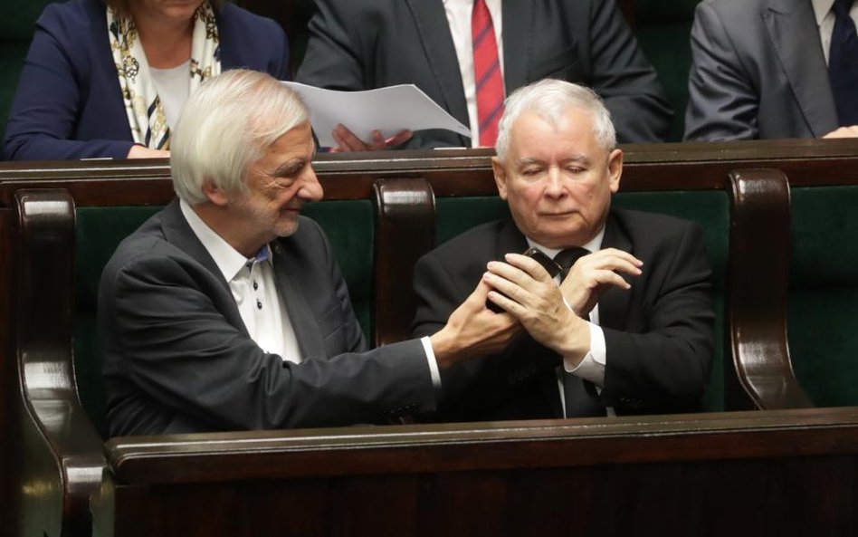Lider PiS robi przegląd kadr
