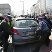 Strażak wystawi mandat za brak dojazdu