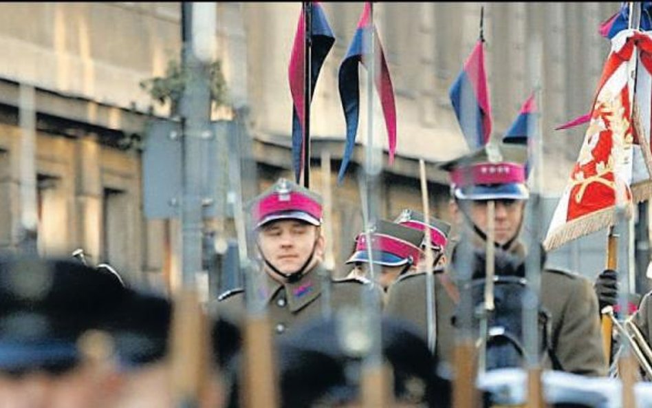 Niepodległość i naród są ciągle wartościami bardzo przez Polaków cenionymi – mówią socjolodzy. Na zd