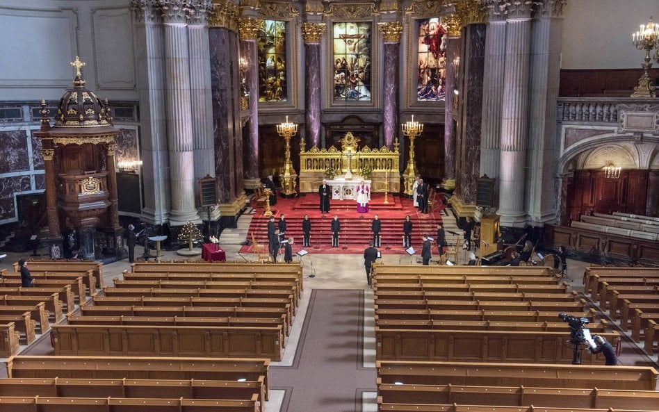 Francja: Protestanckie pastorki tej samej płci wzięły ślub