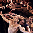Pierwsza opera choreograficzna „Dido & Aeneas”, do której ruch opracowywała Sasha Waltz, wyświetlona