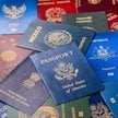 Tylko trzy osoby na świecie mogą podróżować za granicę bez paszportu